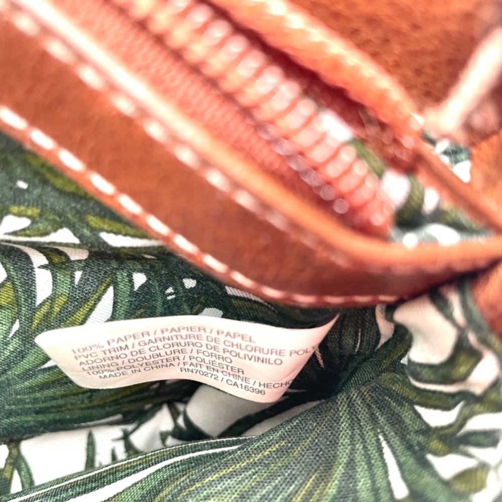 NWOT! Liz Claibourne Pineapple Bag, Cute and Petite - Picture 11 of 15